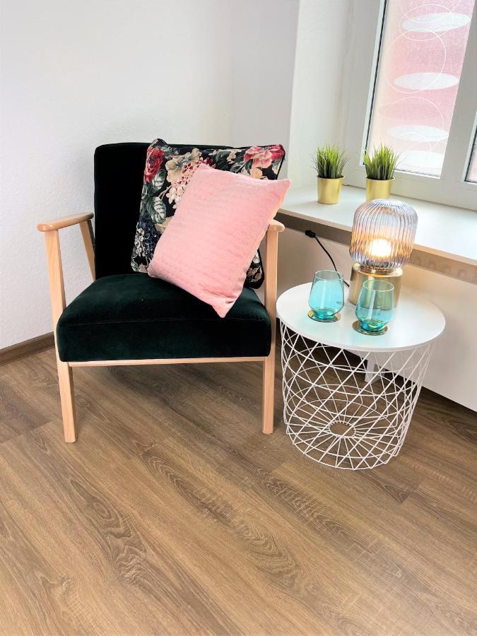 Zentrales Apartment Am Hafen Inklusive Netflix! Emden Exterior photo