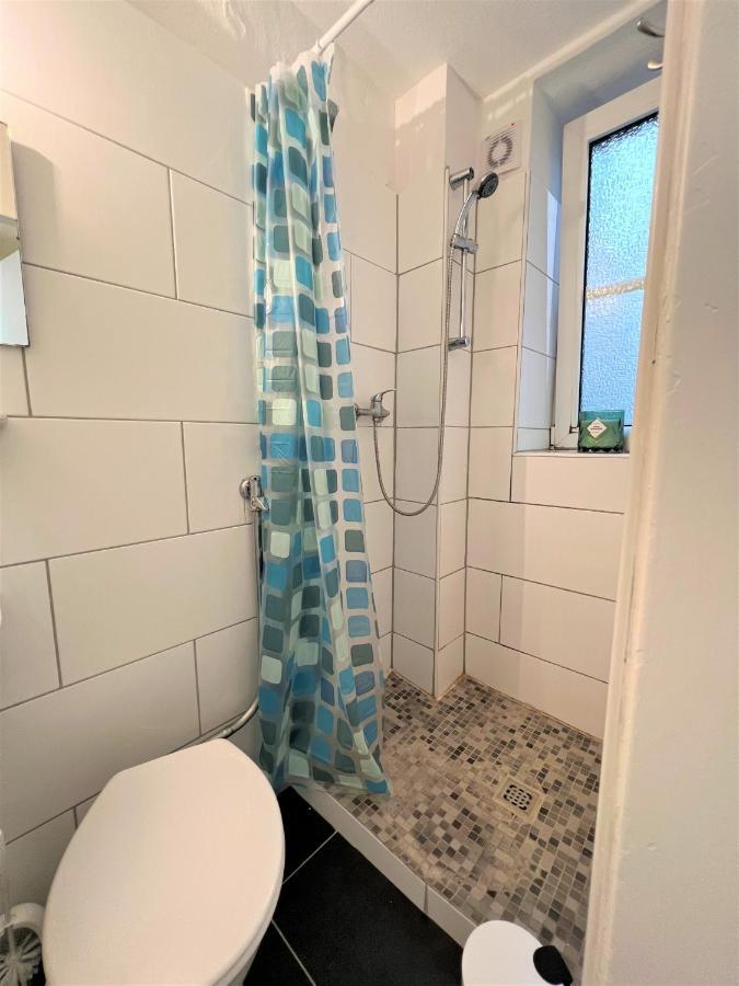 Zentrales Apartment Am Hafen Inklusive Netflix! Emden Exterior photo